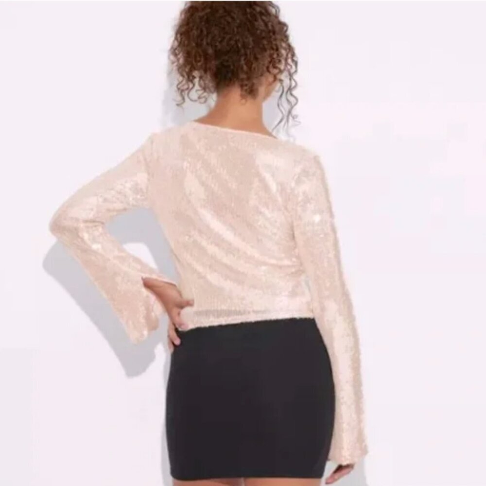 Women's Bell Long Sleeve Sequin Holiday Top SizeXL - Picture 2 of 12